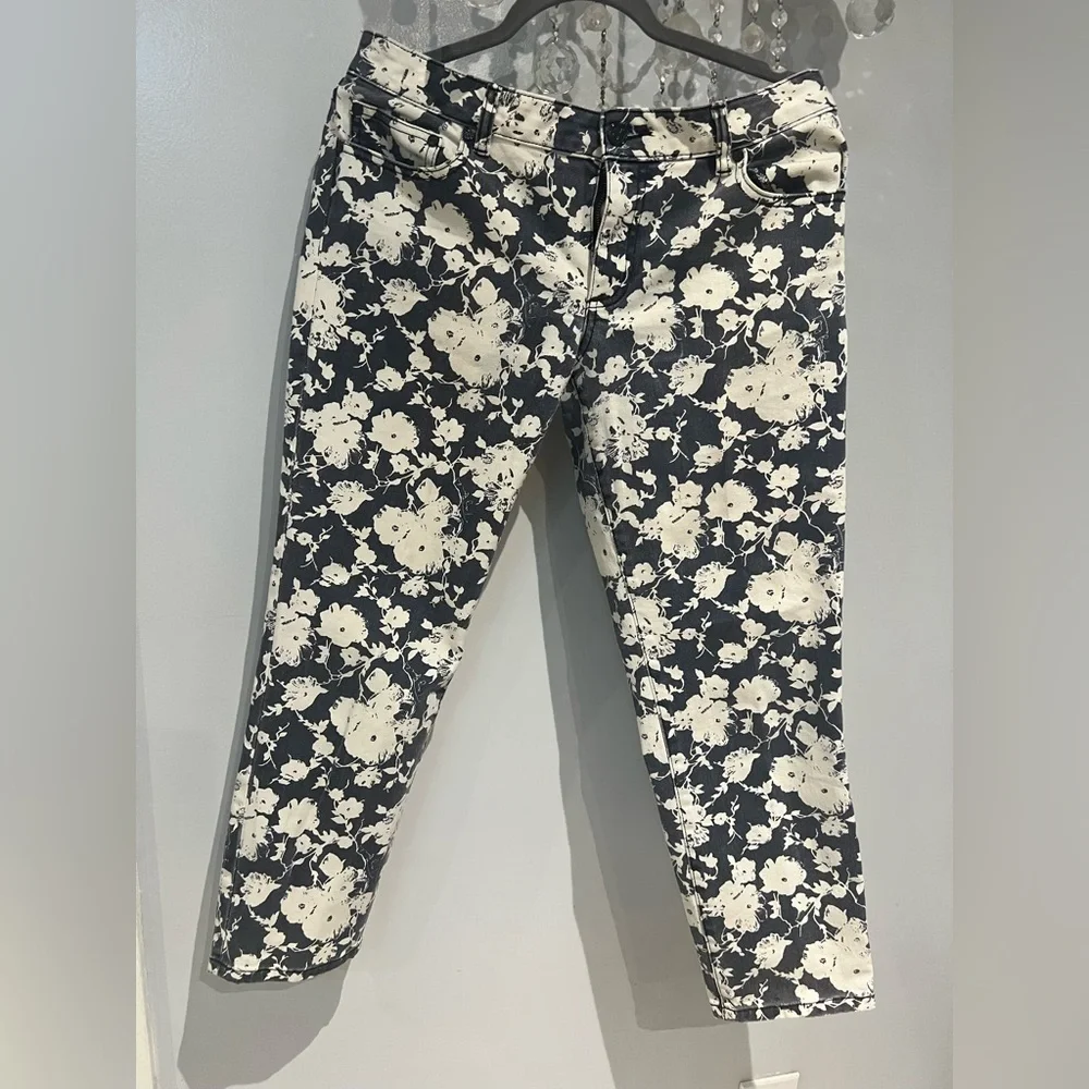 Tory Burch Size 32 Blue White Alexa Floral Mid Rise Cropped Designer Jeans. C043